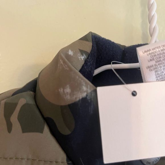 New kids camo winter vest - Picture 4 of 5